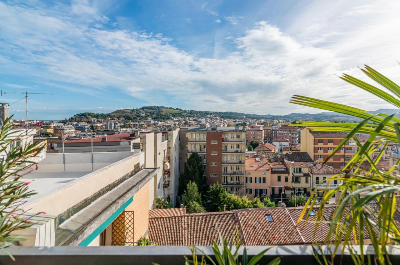 Attico Pisaurum - Central Apartment With Parking! Pesaro Zewnętrze zdjęcie